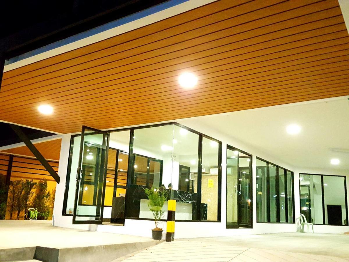The All 24 Luxury Residence Bangkok Bagian luar foto